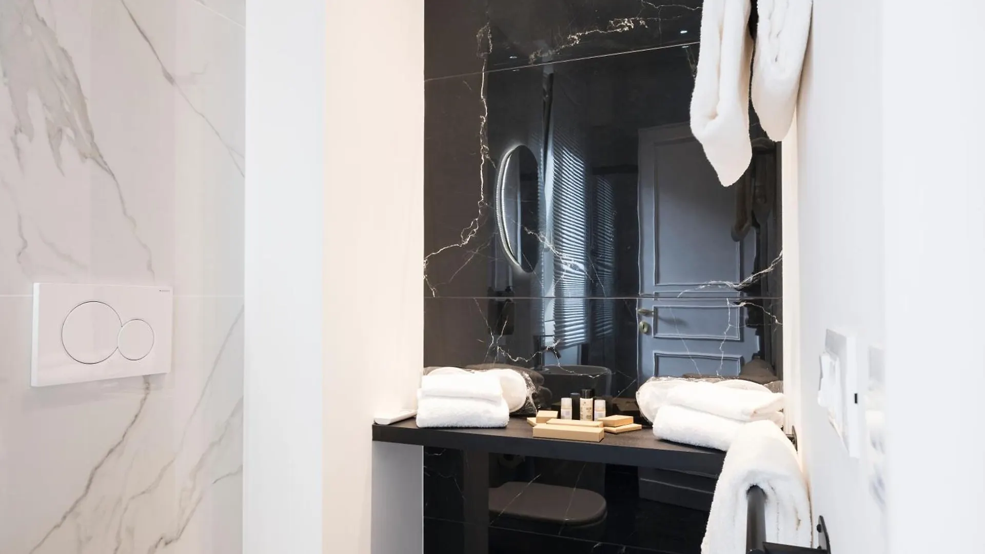Apartament Savoia Luxury Penthouse Rzym Włochy